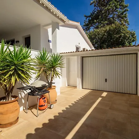 Cozy By The In Costabella, Dom wakacyjny Marbella