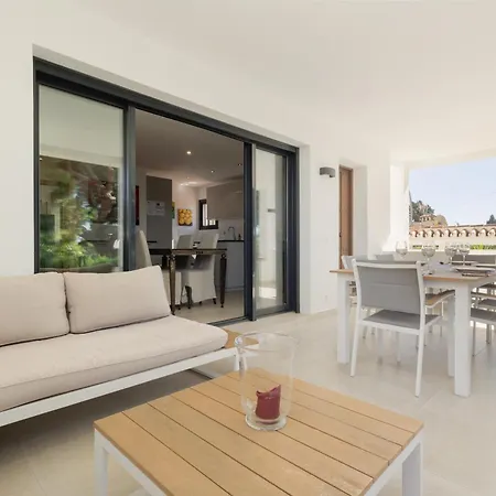 Ferienhaus Cozy By The In Costabella, *
