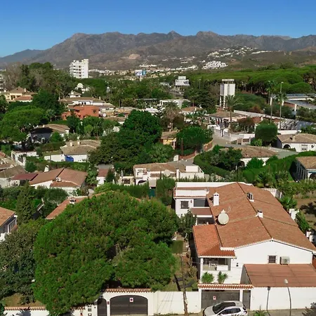 Ferienhaus Cozy By The In Costabella, Marbella