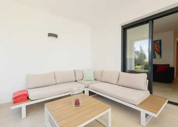 Cozy By The In Costabella, Tatil Evi
