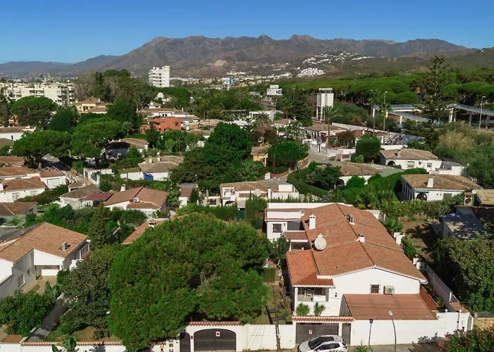 Holiday home Cozy By The In Costabella, Marbella