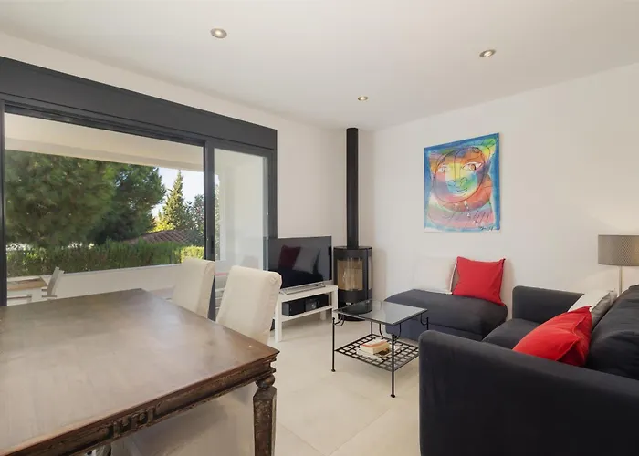 Cozy By The In Costabella, Marbella